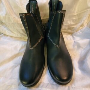 Eastland Chelsea Boot Size 9.5